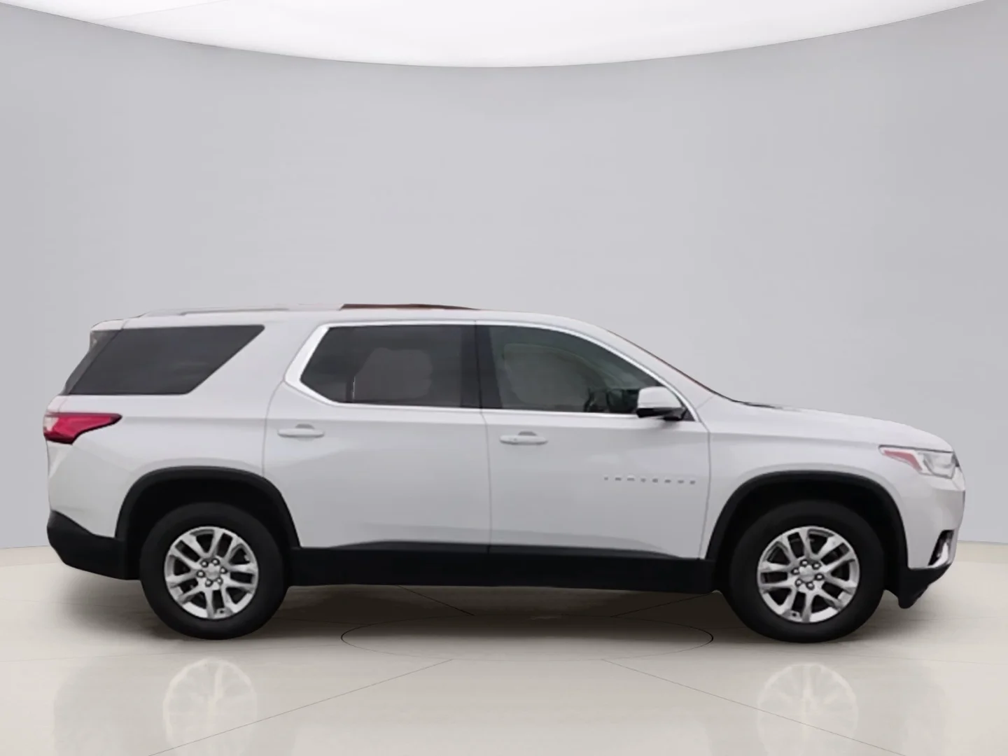 Used 2018 White Chevrolet  image 6