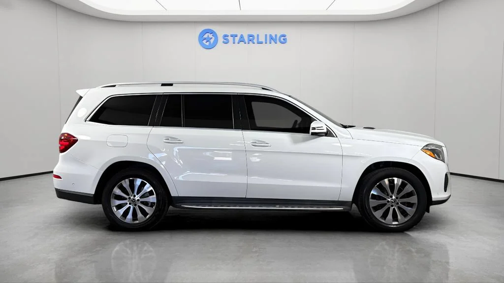 Used 2019 Red Mercedes-Benz 4MATIC® image 11