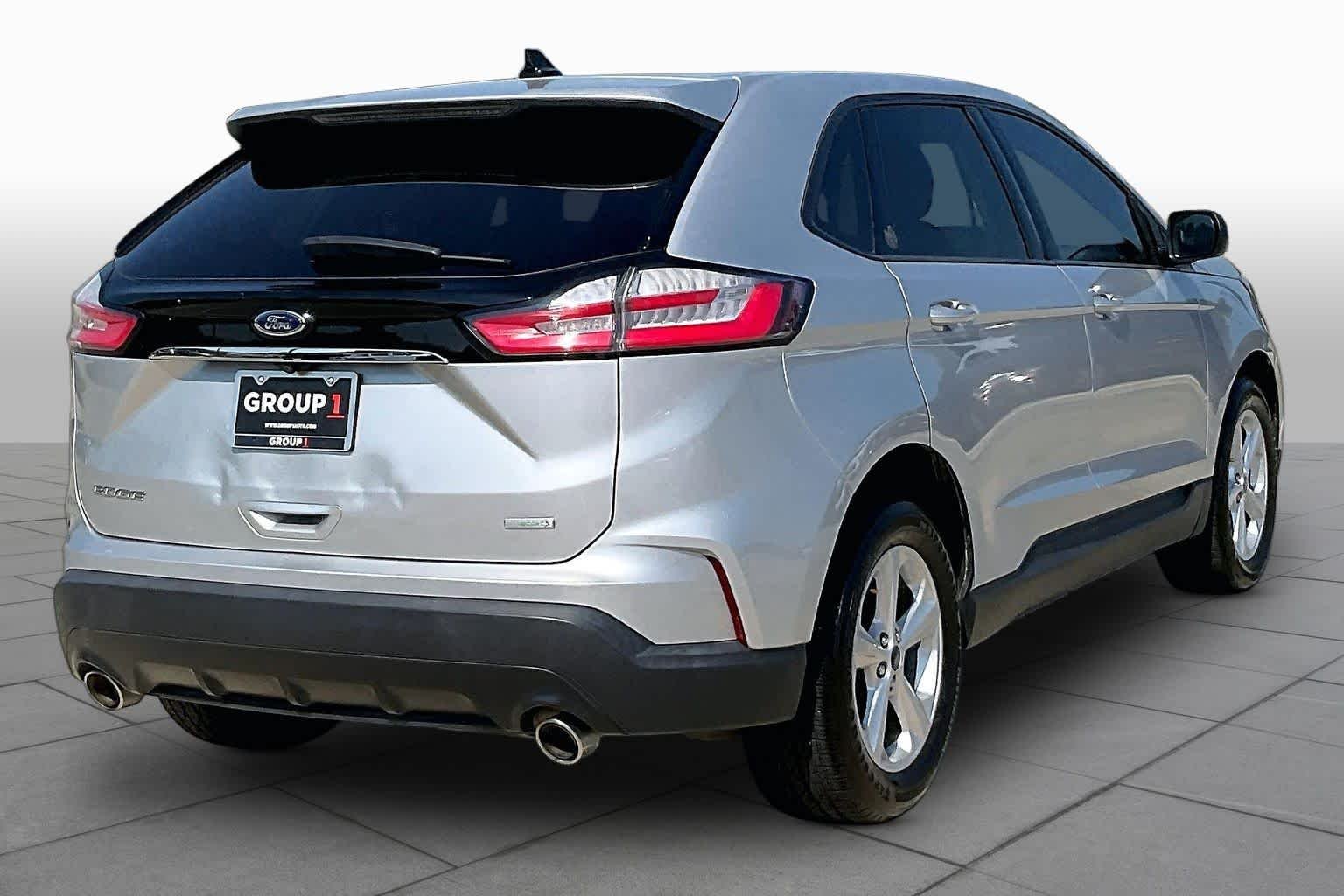 Used 2019 Ingot Silver Metallic Ford SE image 13