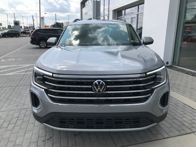 New 2026 Silver Mist Metallic Volkswagen 2.0T SE w/Technology image 3