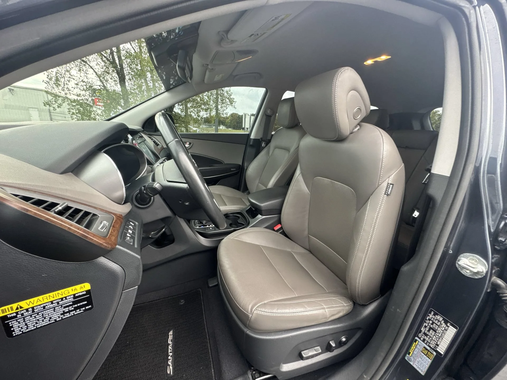 Used 2018 Night Sky Pearl Hyundai SE image 11