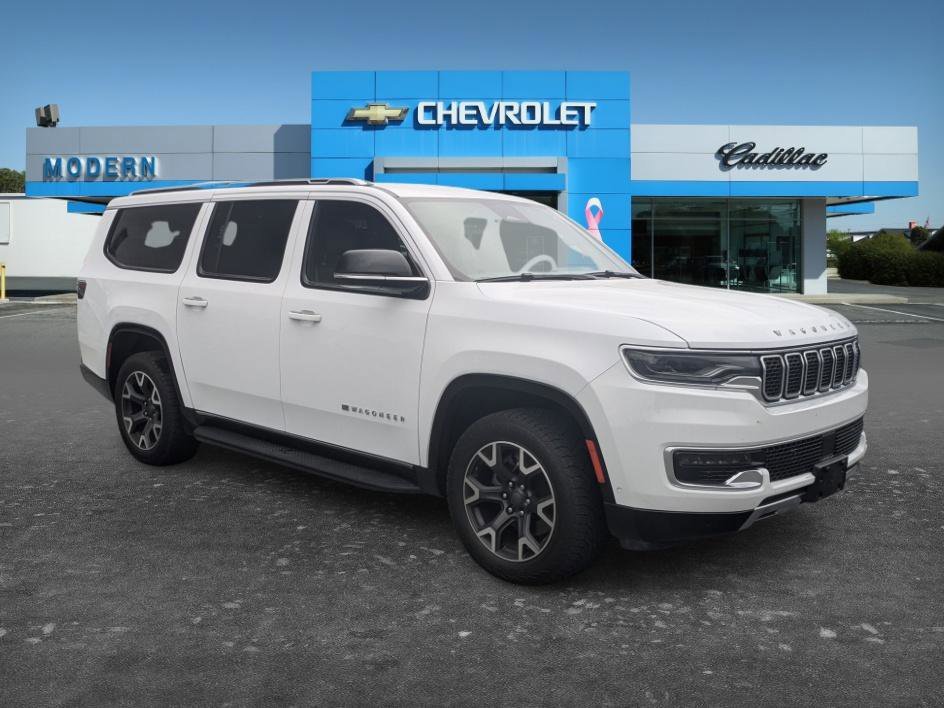 Used 2024 Bright White Clearcoat Jeep Series III image 7