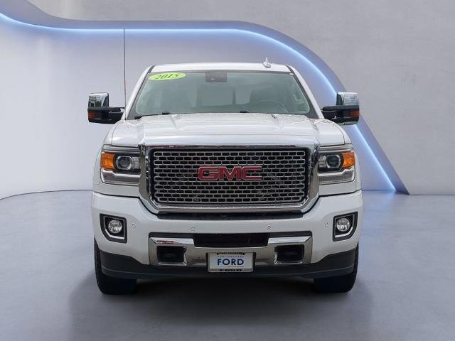 Used 2015 Summit White GMC  image 10