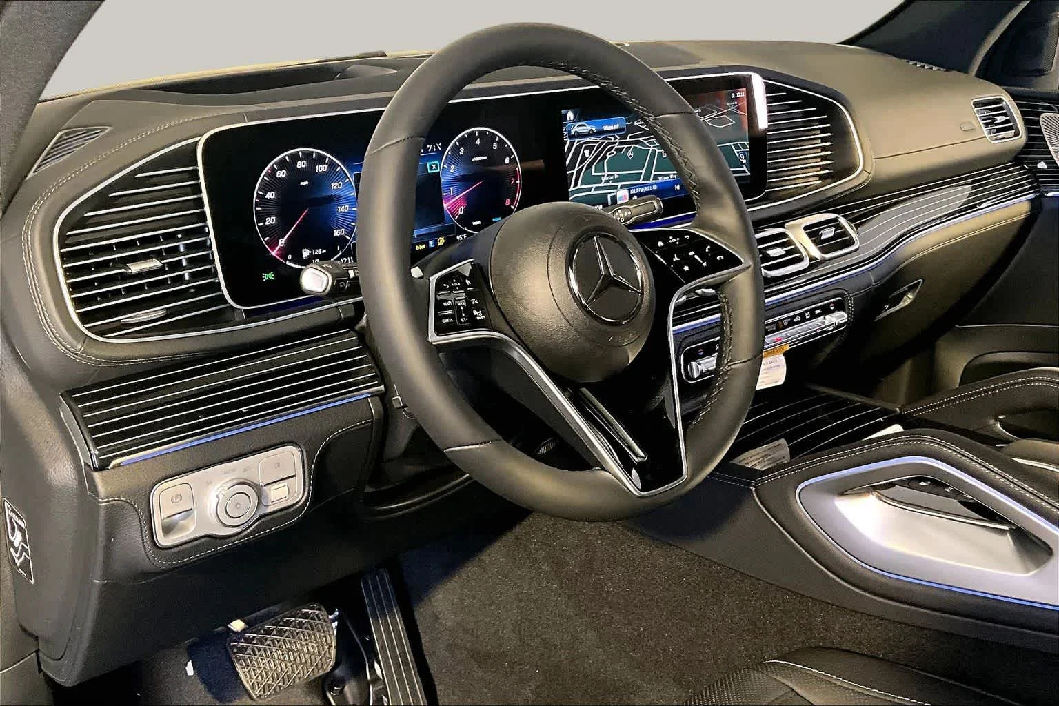 New 2026 MANUFAKTUR Alpine Grey Mercedes-Benz GLE 580 image 9