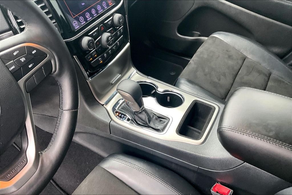 Used 2019 Bright White Clearcoat Jeep Altitude image 15