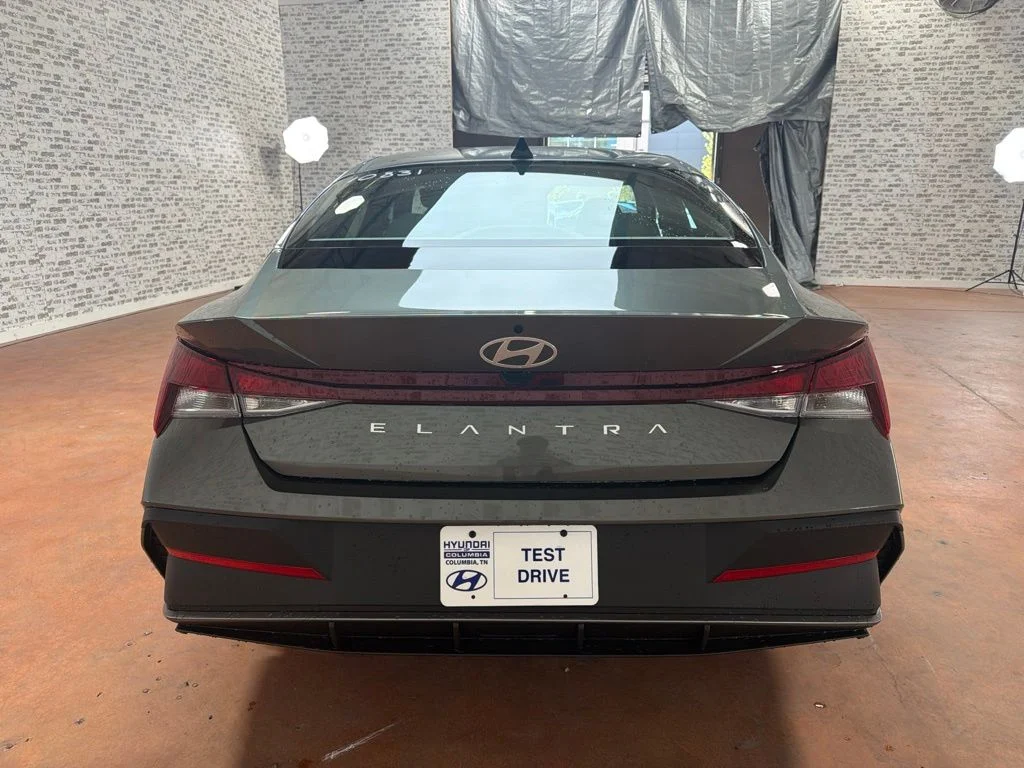 New 2026 Amazon Gray Hyundai SE image 6