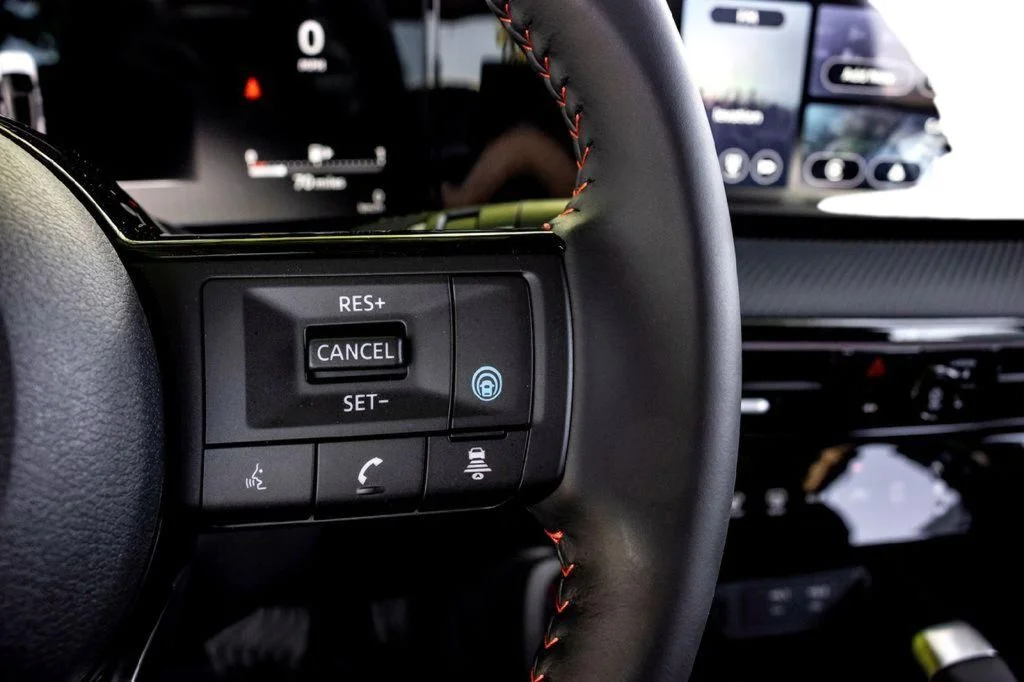 2025 Nissan Kicks SR AWD - Photo 14