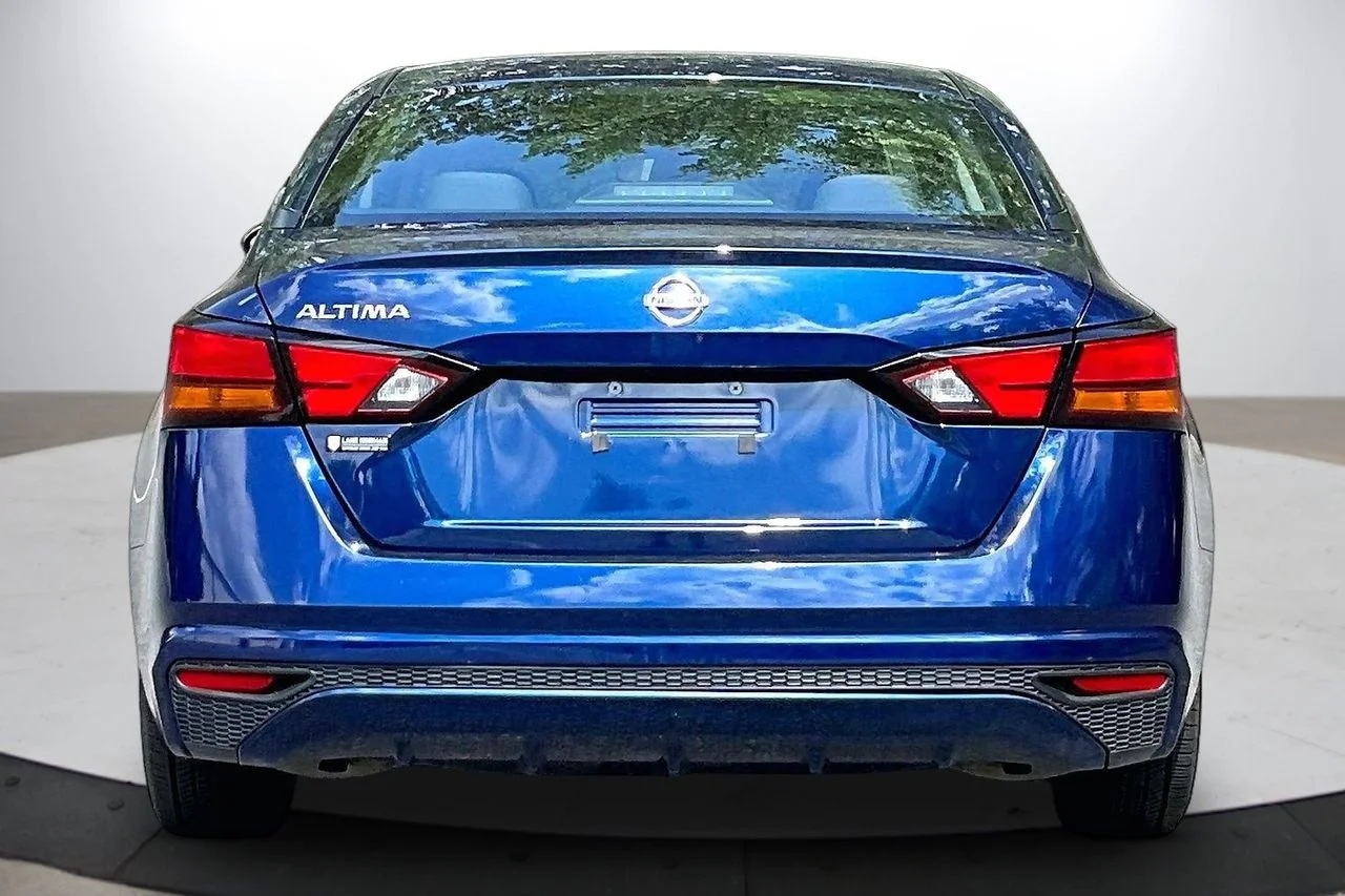 Certified Used 2022 Blue Nissan 2.5 S image 8