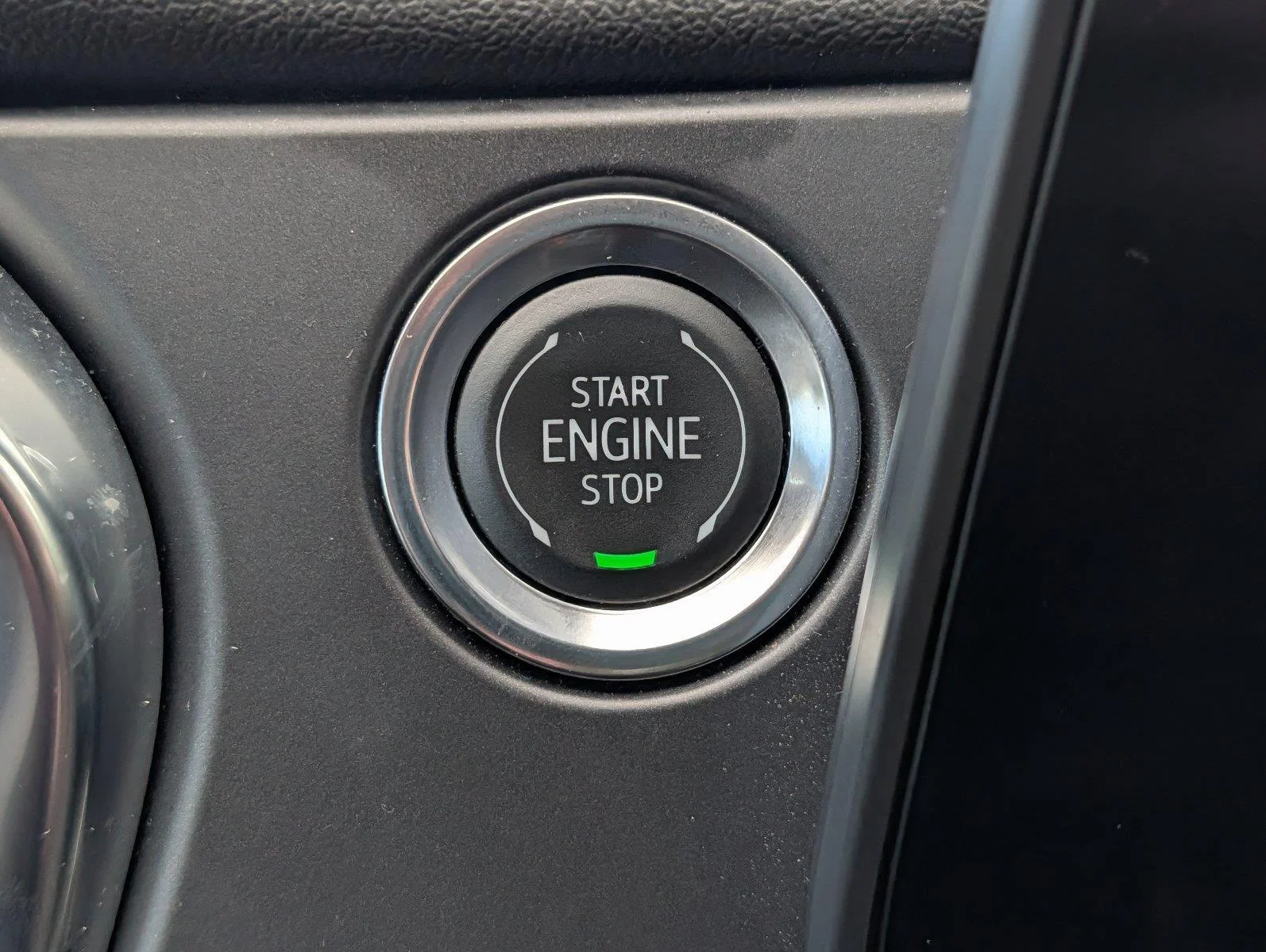 Used 2025 Black Chevrolet LT image 25