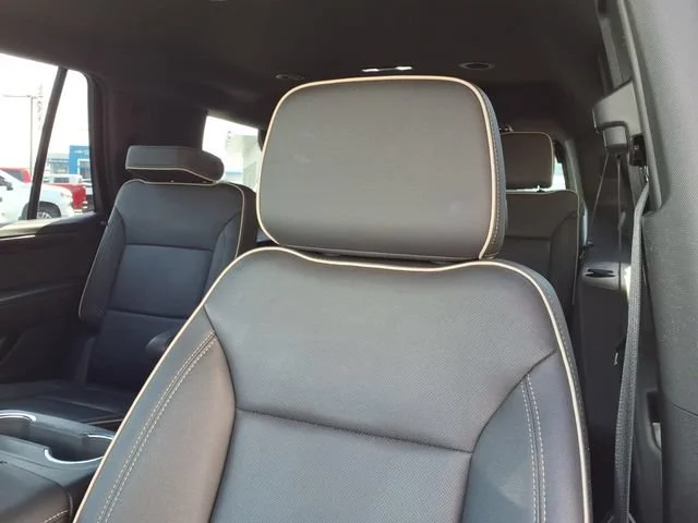Used 2025 Sterling Gray Metallic Chevrolet Premier image 15