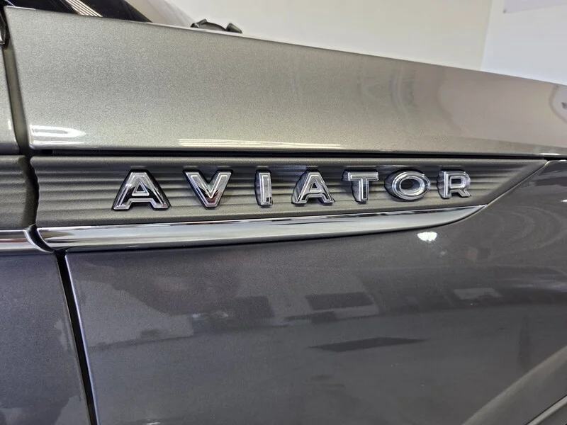 Used 2023 Gray Metallic LINCOLN RESERVE AWD image 25