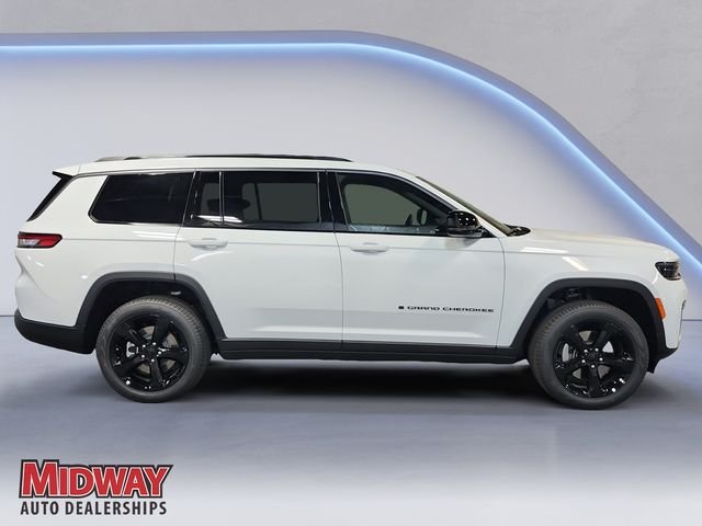New 2026 Bright White Clear-Coat Exterior Paint Jeep Limited image 6