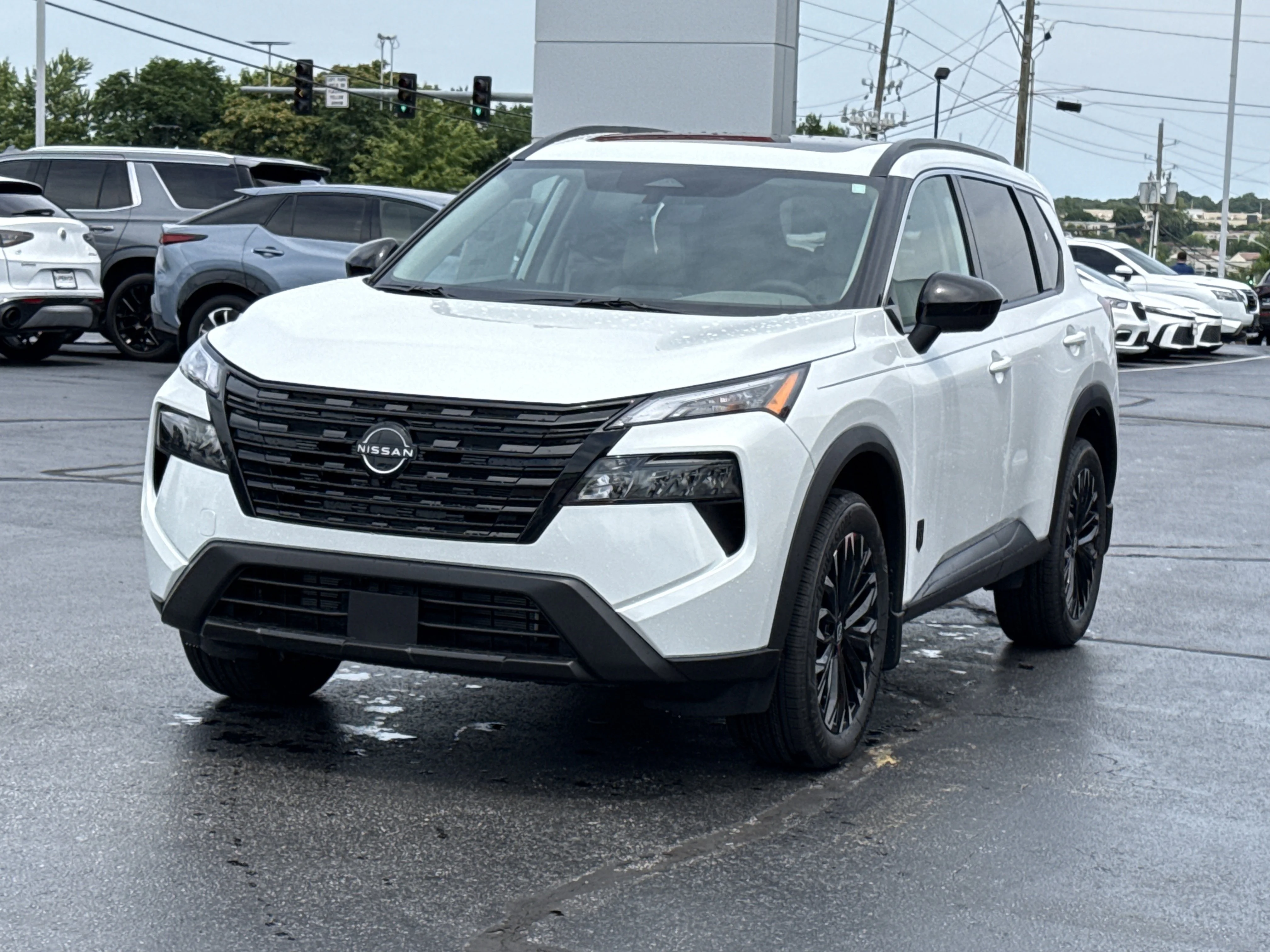 New 2026 Everest White Pearl Tricoat Nissan Dark Armor AWD image 10