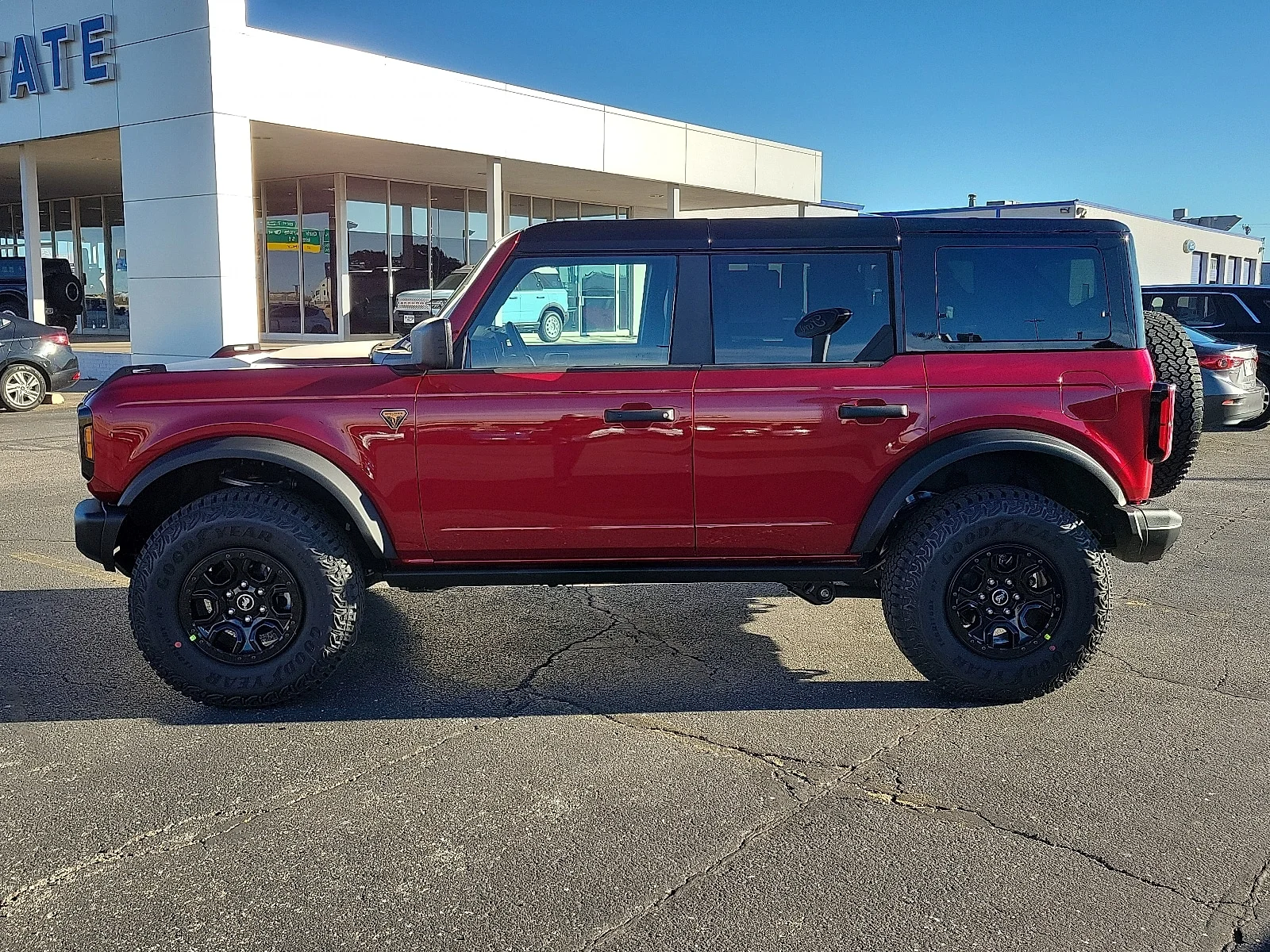 New 2025 Ruby Red Metallic Tinted Clearcoat Ford Badlands&reg; image 2