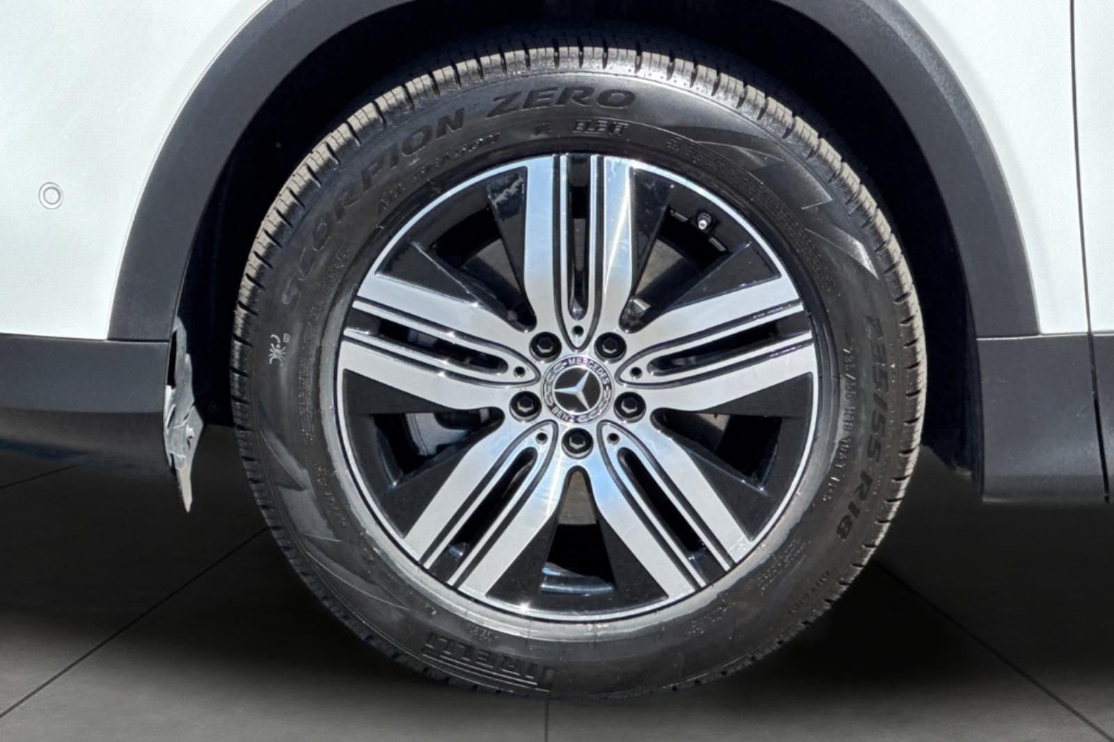 Certified Used 2023 White Mercedes-Benz 300 image 5