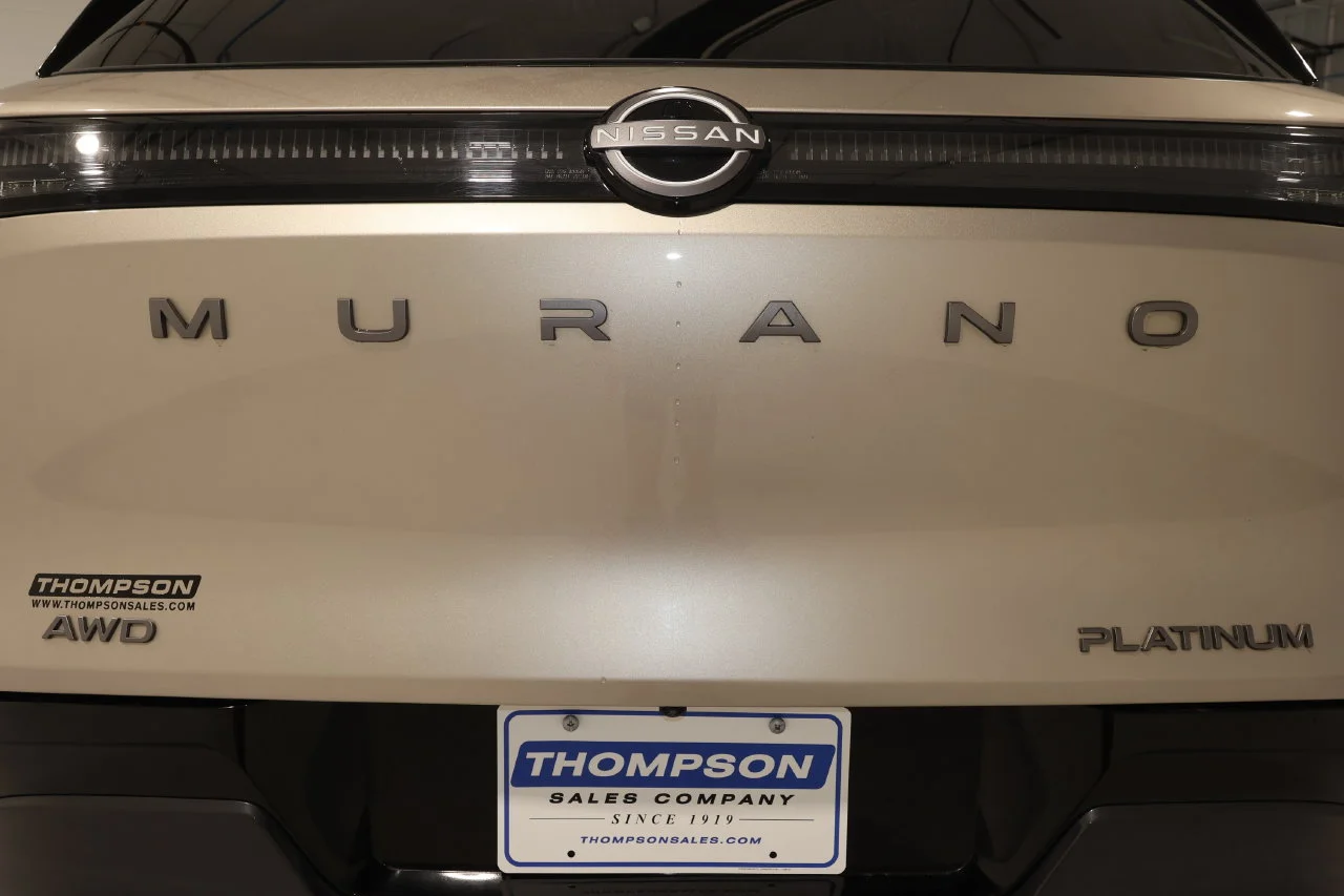 Used 2025 Gold Nissan Platinum image 37