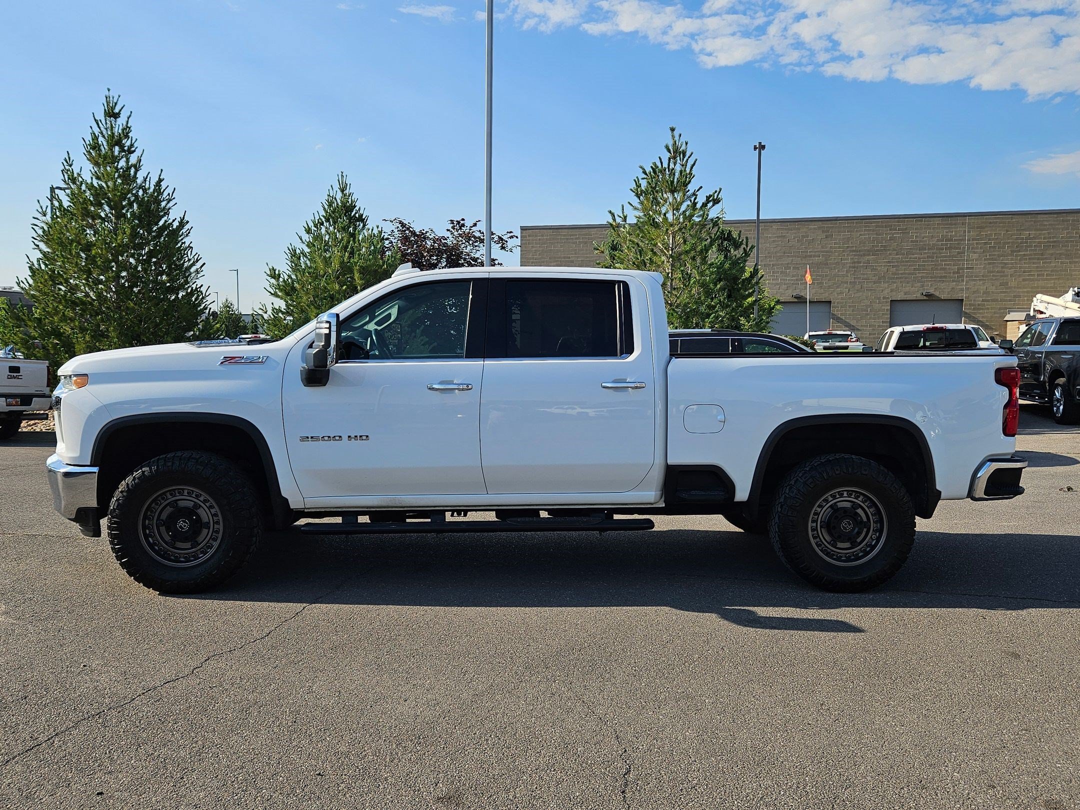Used 2021 Summit White Chevrolet LTZ image 17