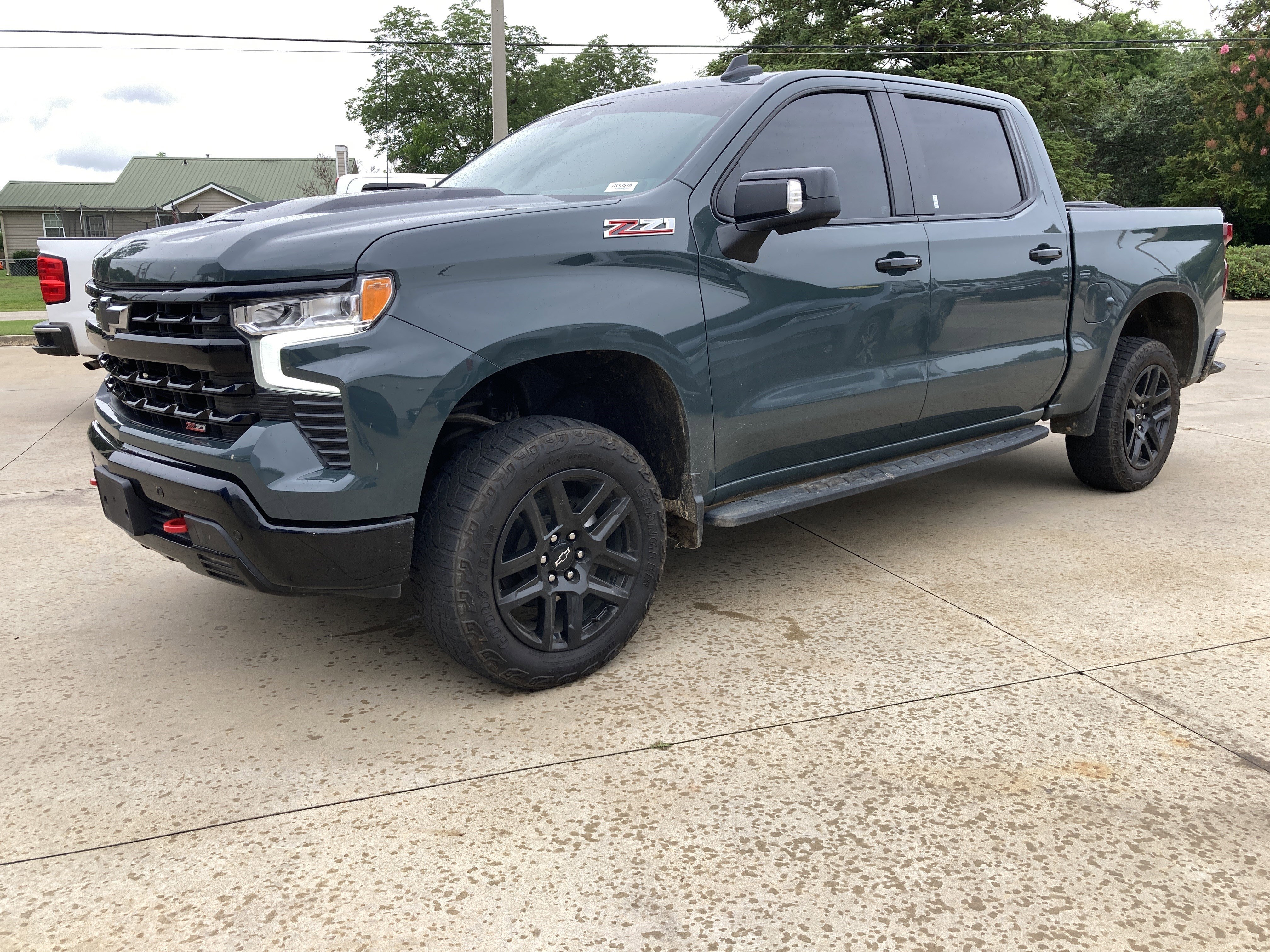 2025 Chevrolet Silverado 1500 LT Trail Boss 4X4 Crew Cab Short Box's photo