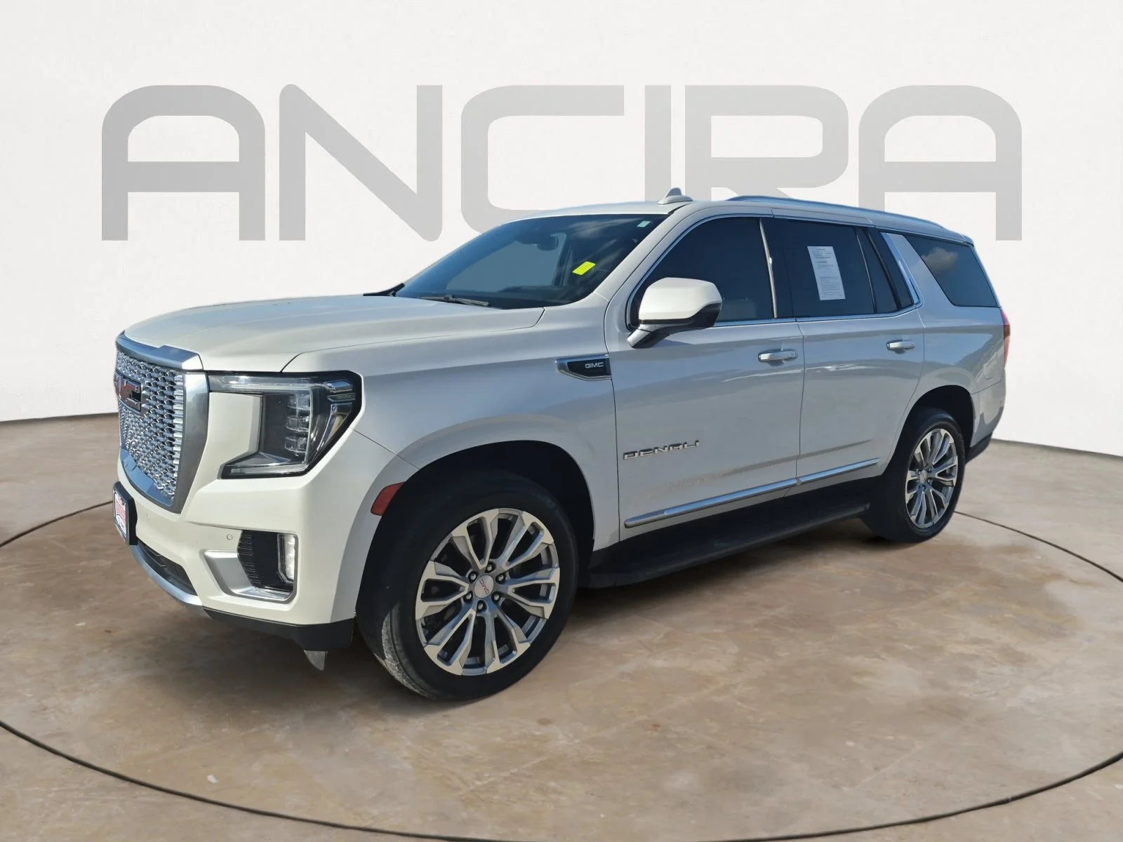 Used 2023 White Frost Tricoat GMC Denali image 6