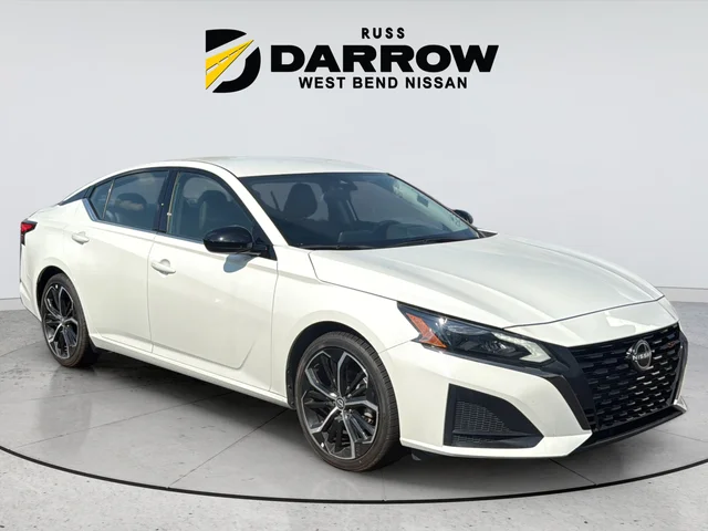Certified Used 2024 White Nissan 2.5 SR image 7