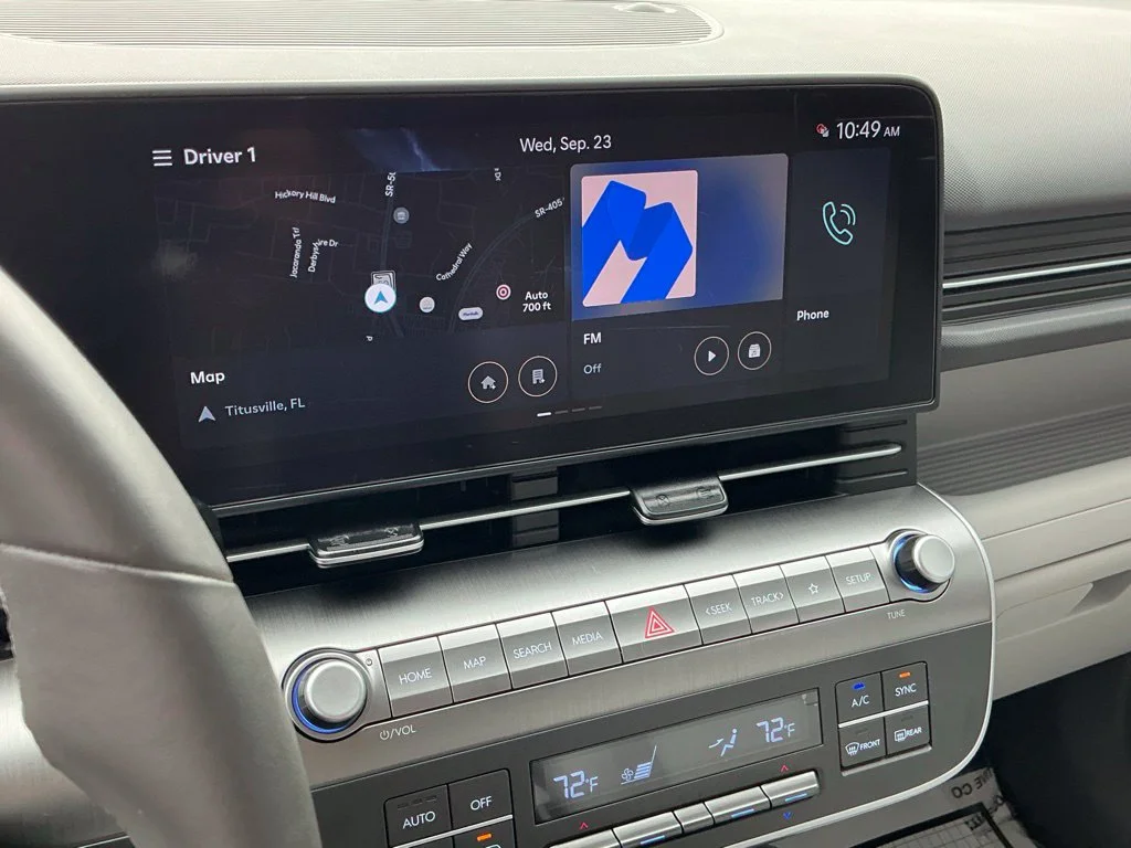 Used 2025 Gray Hyundai Limited image 38