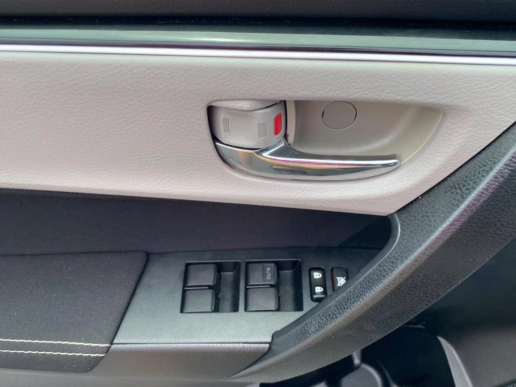 Used 2019 Blue Toyota LE image 20