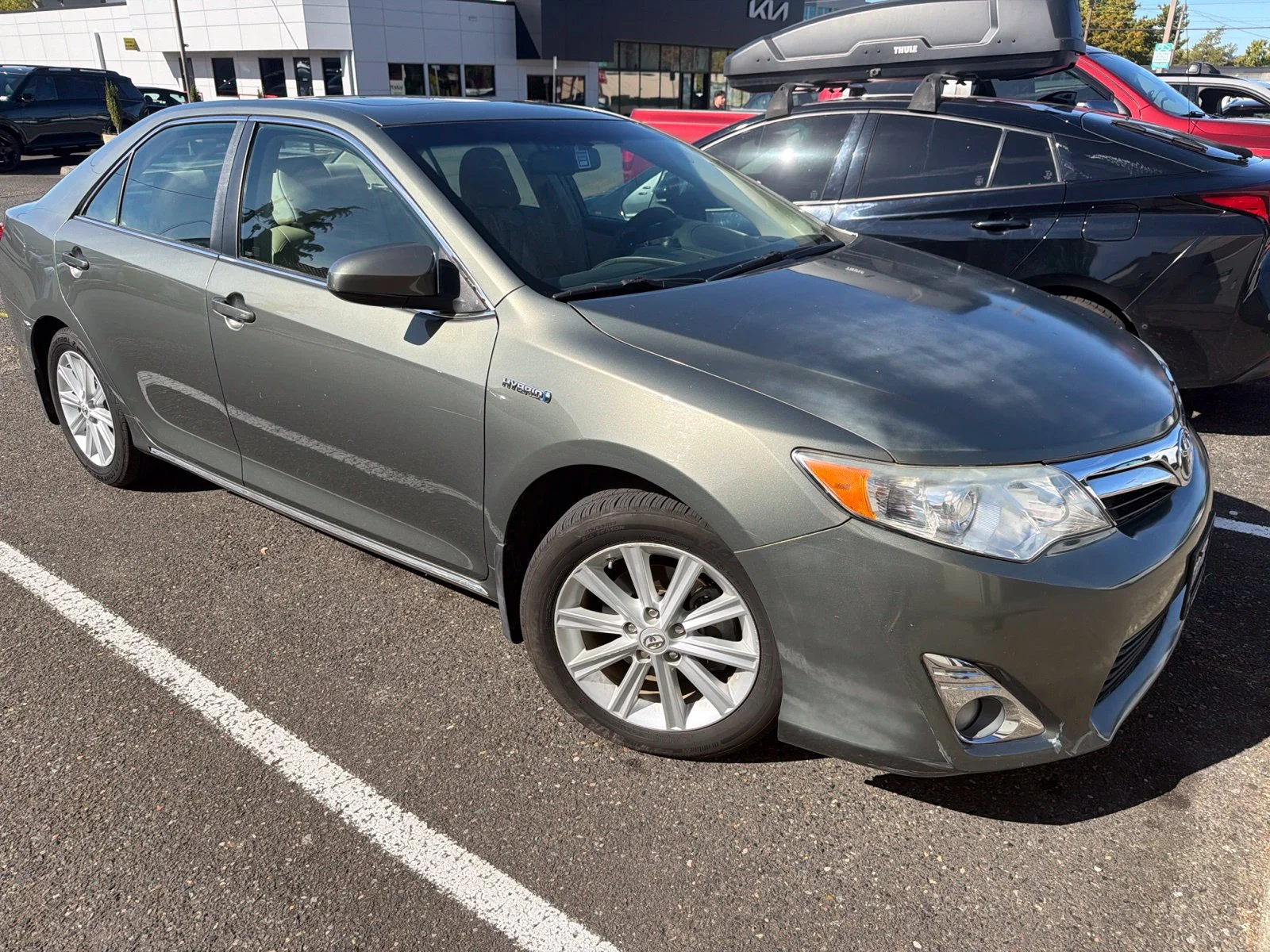Used 2014 Cypress Pearl Toyota XLE image 2