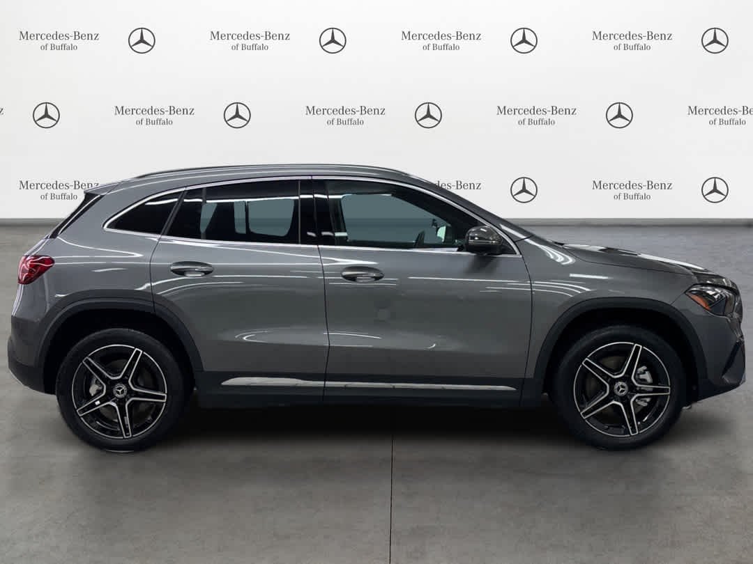 Used 2026 Mountain Grey Metallic Mercedes-Benz GLA 250 image 4