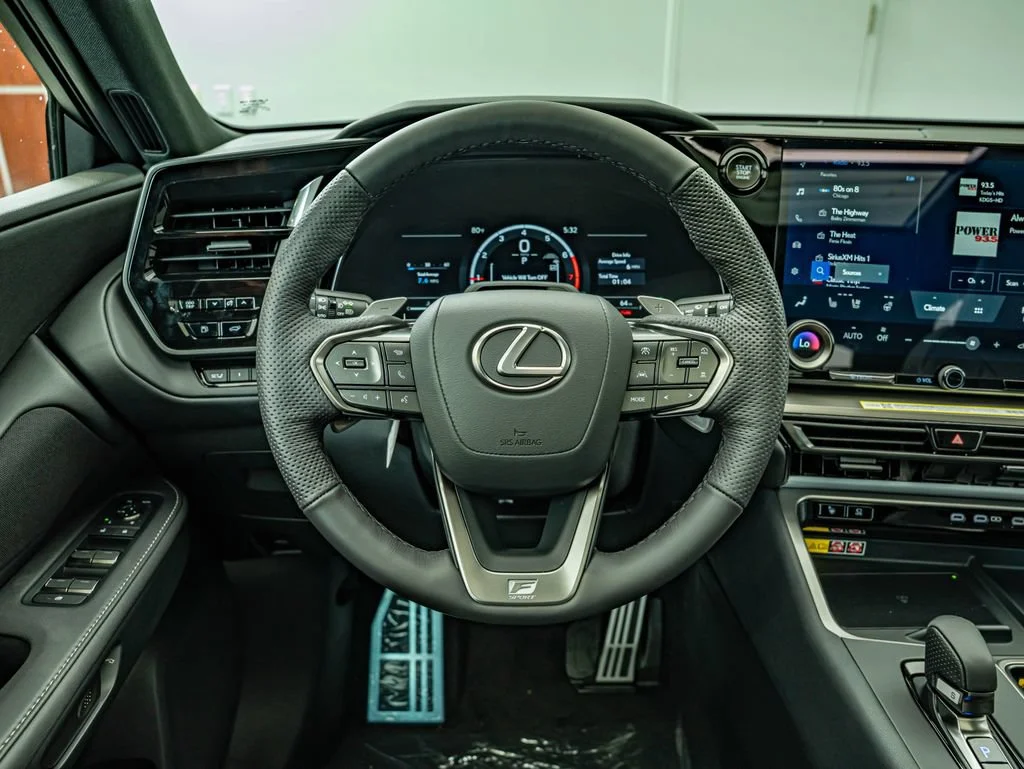 New 2026 Wind Chill Pearl Lexus F SPORT HANDLING AWD image 23