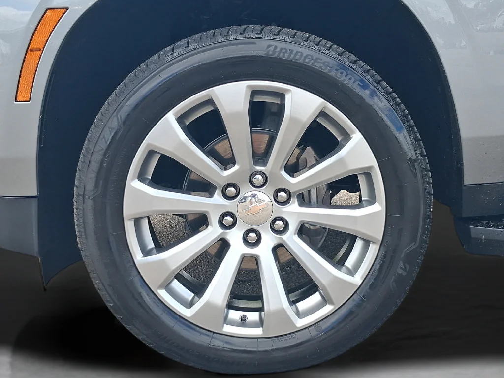 Used 2026 Gray Chevrolet Premier image 32