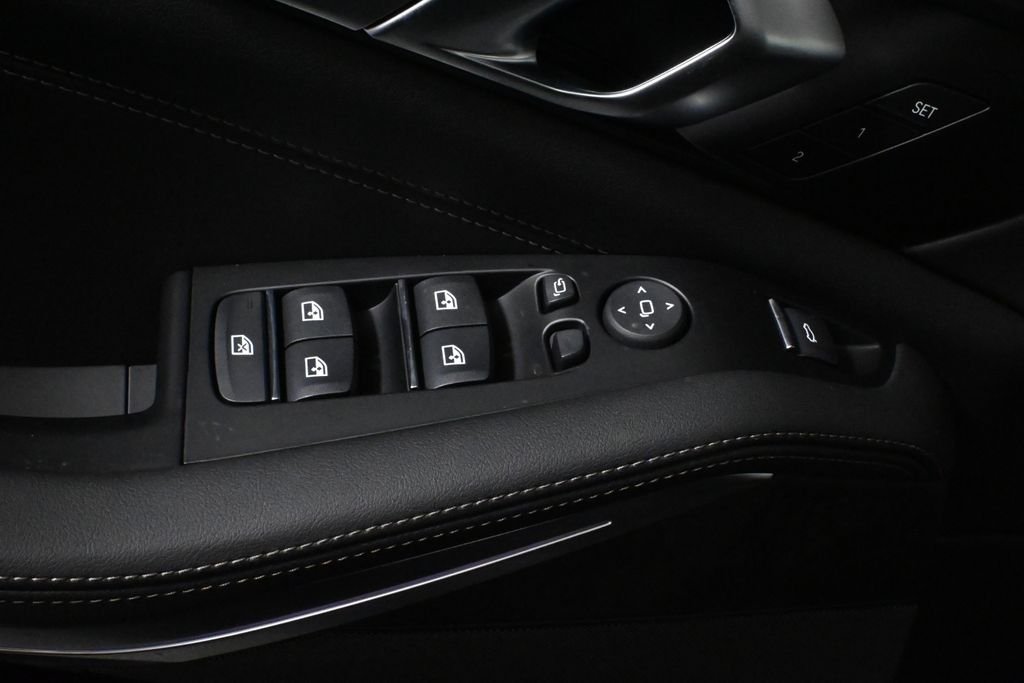 Used 2026 Black BMW xDrive50e image 33