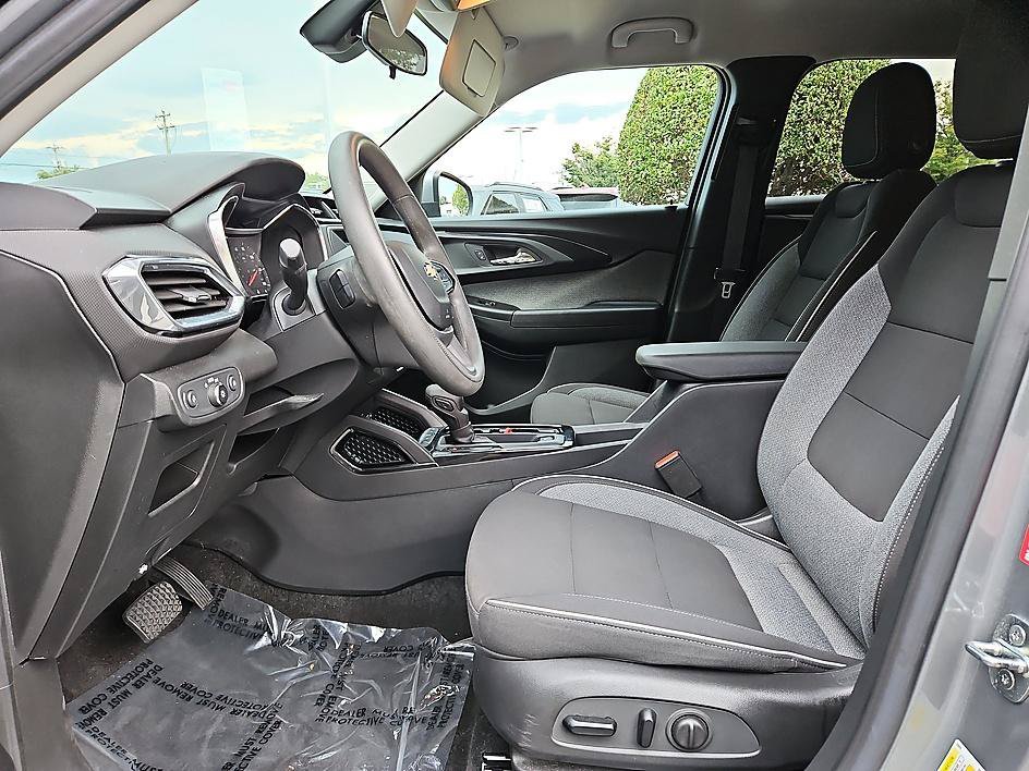 Used 2023 Sterling Gray Metallic Chevrolet LT image 9