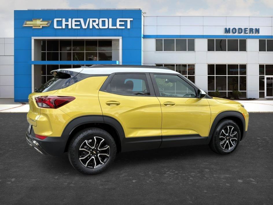 Used 2023 Nitro Yellow Metallic Chevrolet ACTIV image 5