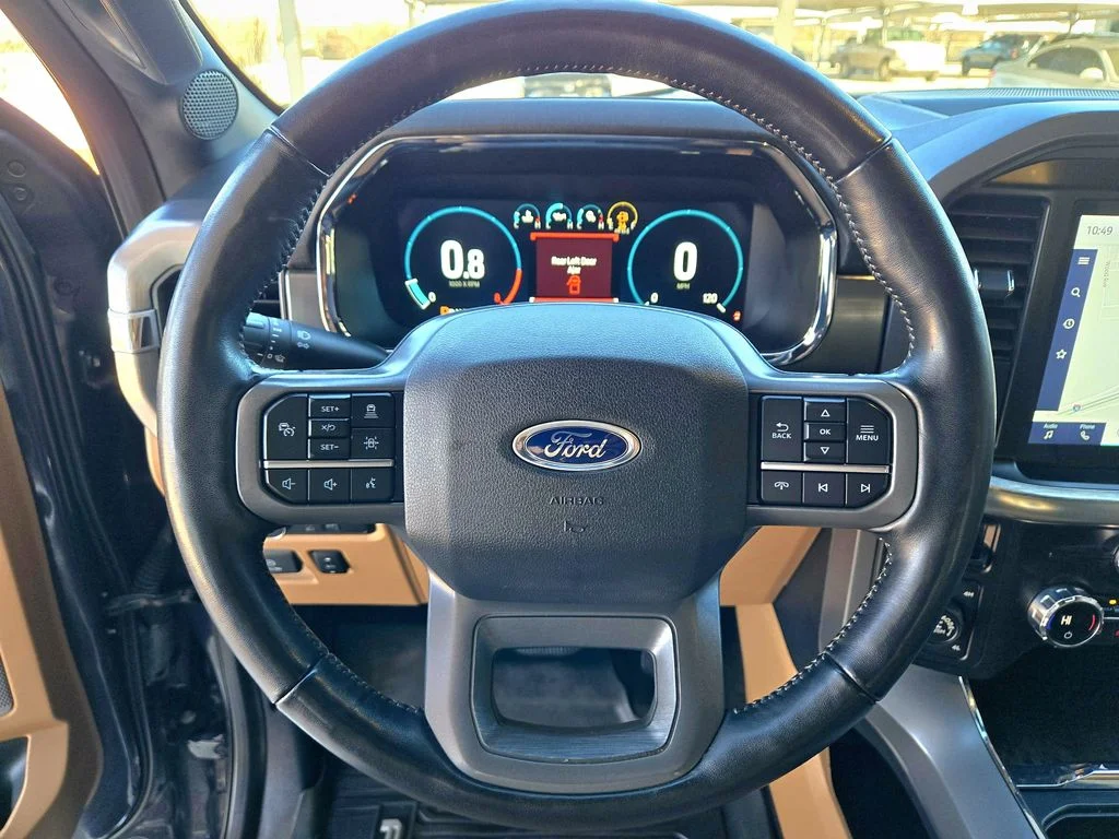 Used 2021  Ford Lariat image 14