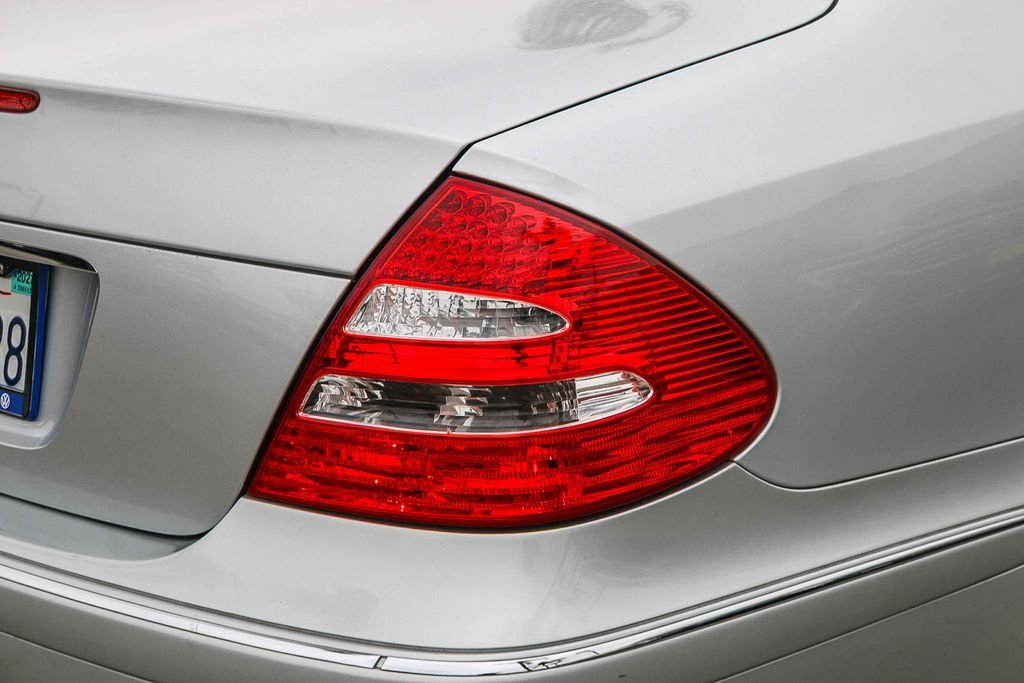 Used 2006 Silver Mercedes-Benz E 350 image 10