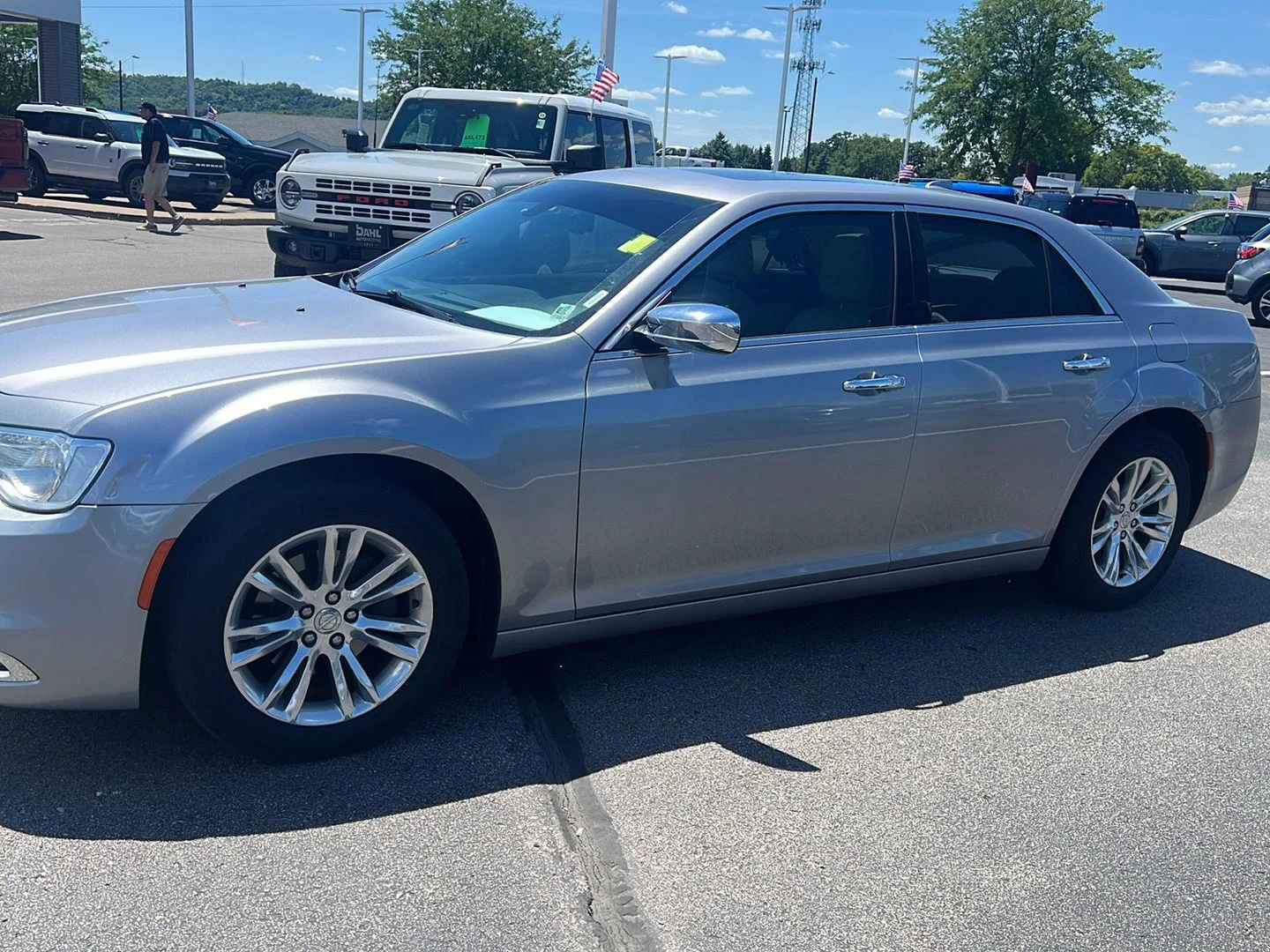Used 2016 Billet Silver Metallic Clearcoat Chrysler 300C image 11
