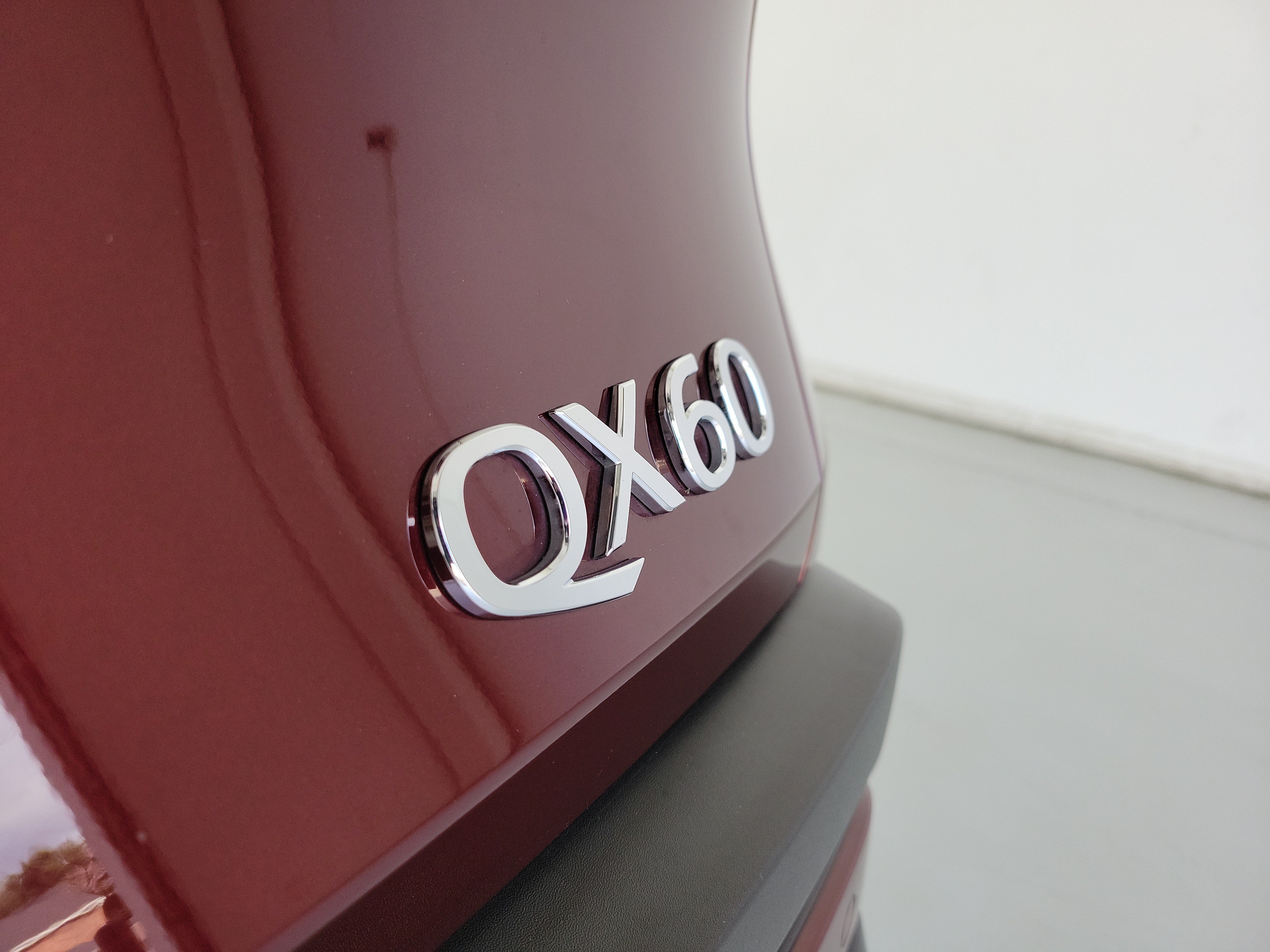 Used 2023 Deep Bordeaux INFINITI LUXE image 8