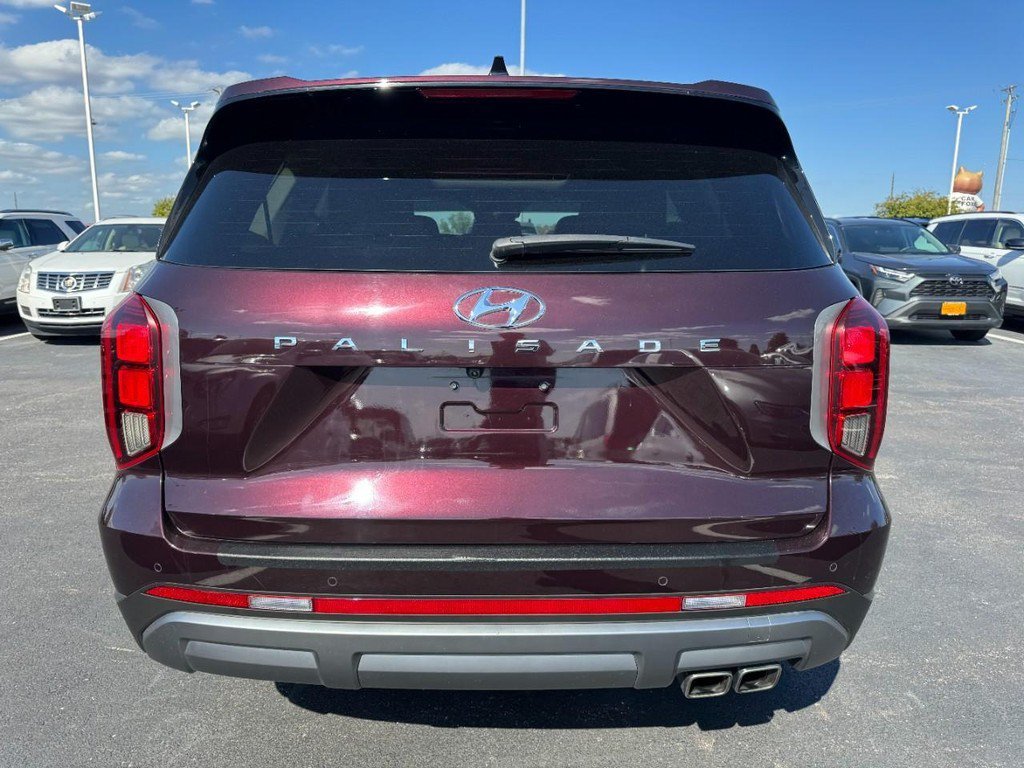 Used 2024 Red Hyundai SEL image 4