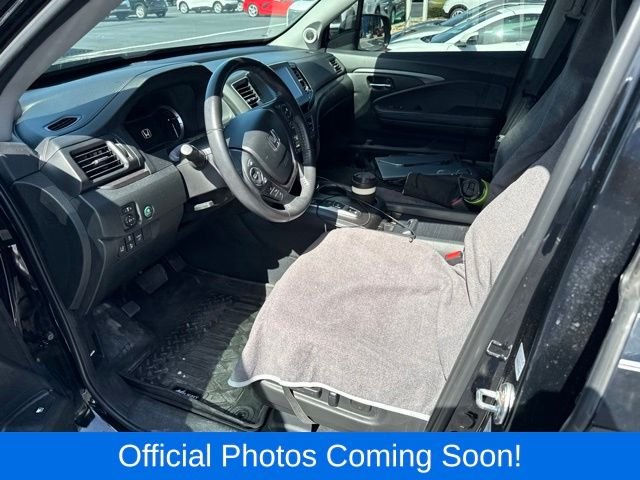 Used 2023 Black Honda RTL image 4