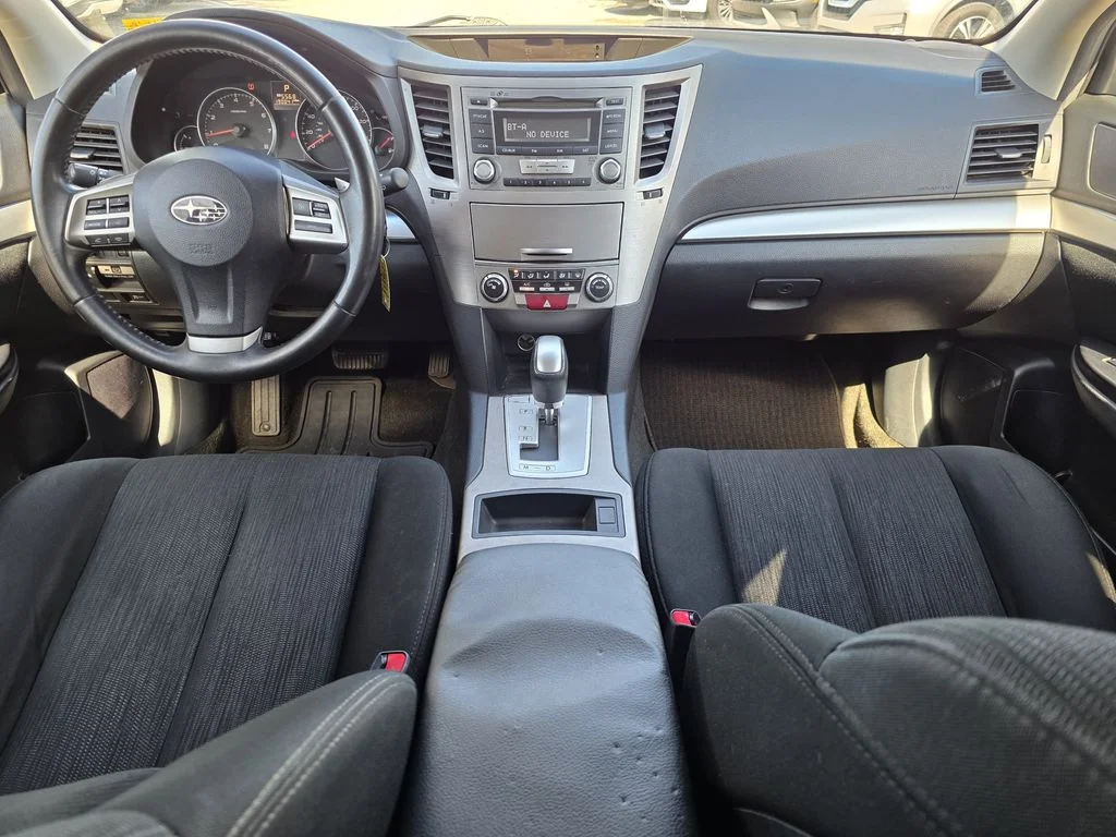 2013 Subaru Outback Premium - Photo 11