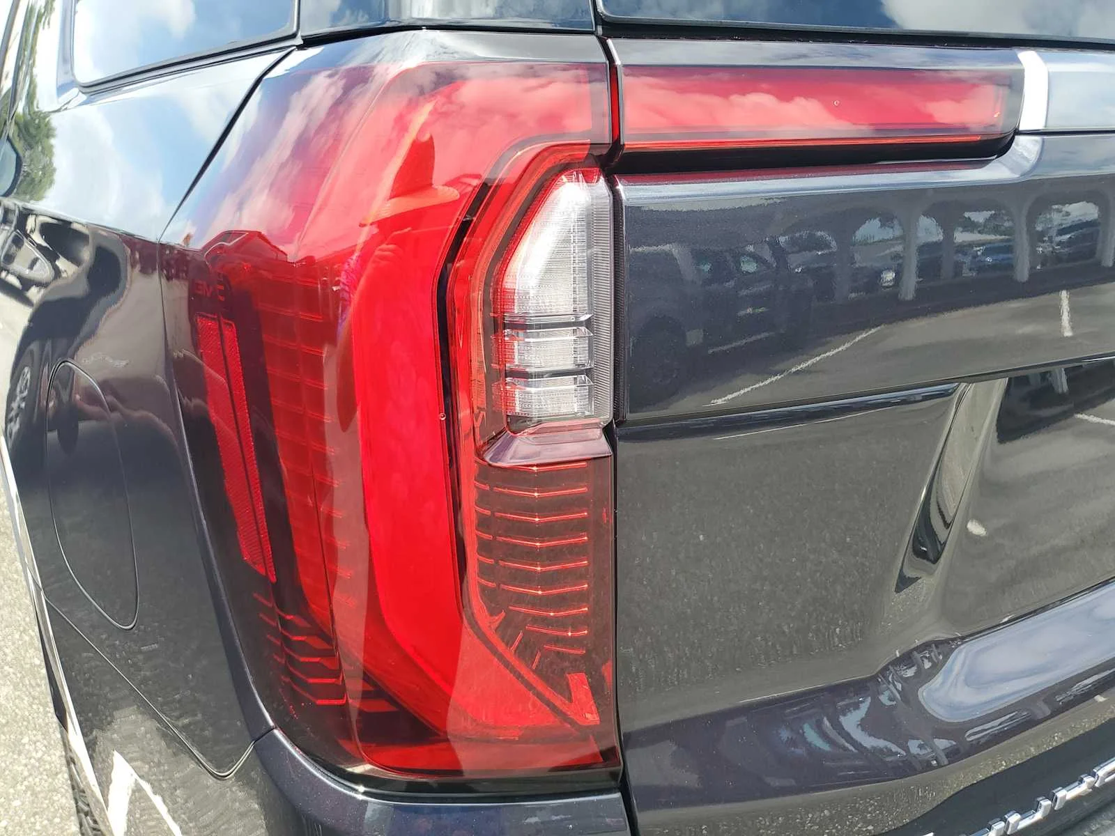 New 2026 Titanium Rush Metallic GMC AT4 image 20