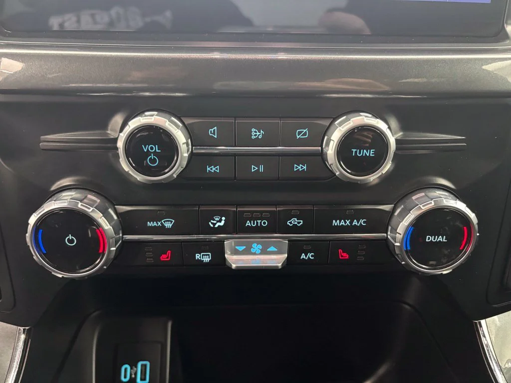 Used 2023 Black Ford XLT image 6