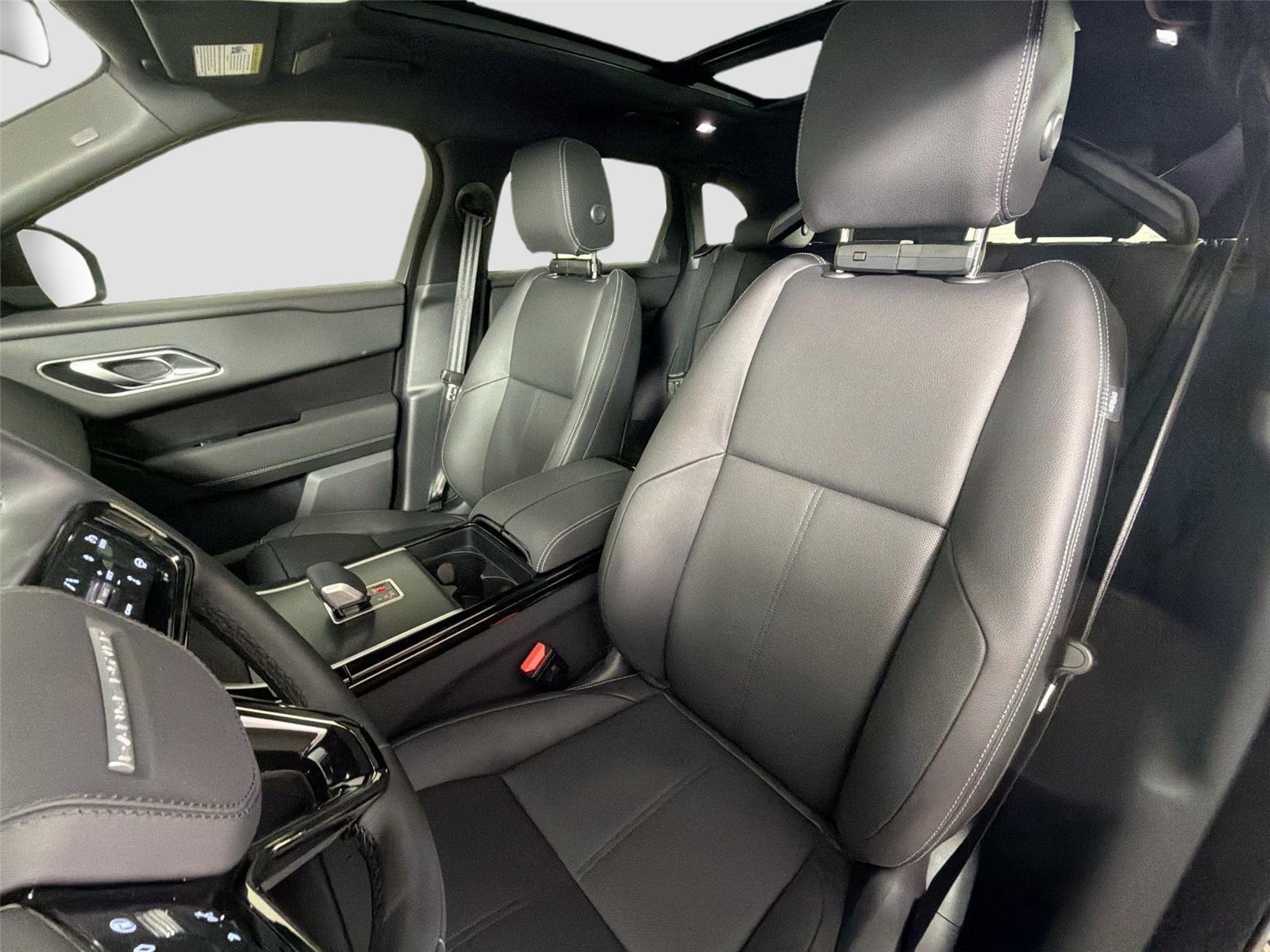 New 2026 CHARENTE GREY Land Rover Belgravia Edition image 18