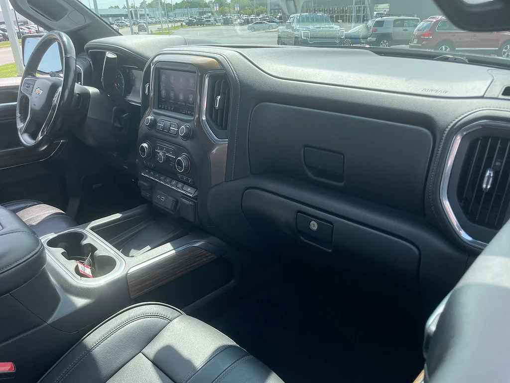 Used 2021 Black Chevrolet High Country image 30