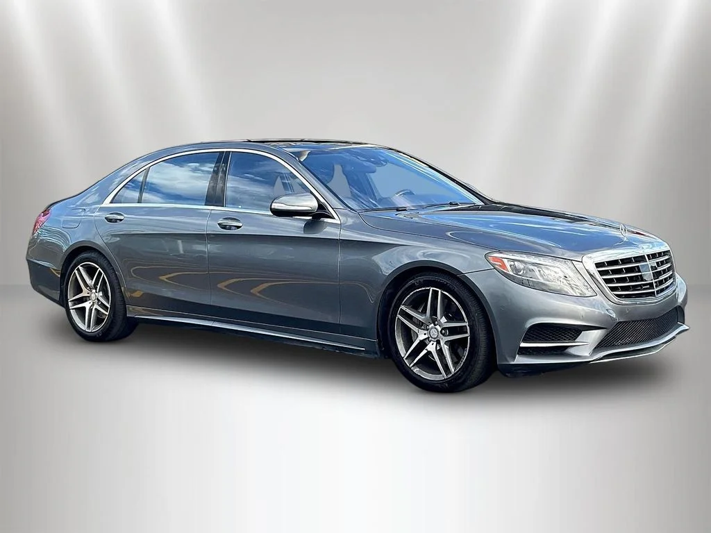 Used 2017 Gray Mercedes-Benz S 550 image 3