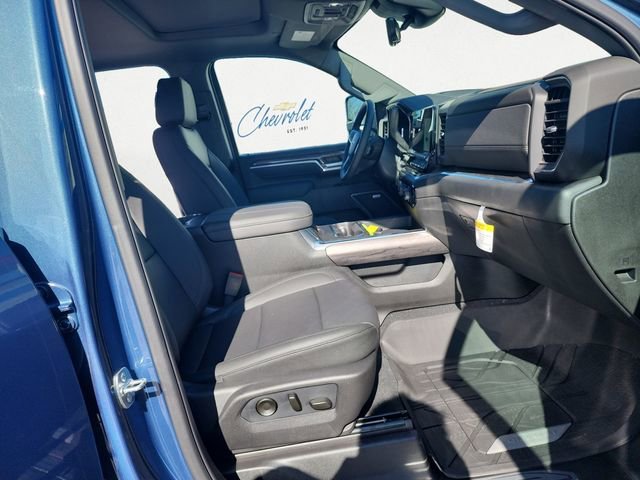 2026 Chevrolet Silverado 3500 HD LTZ - Photo 13