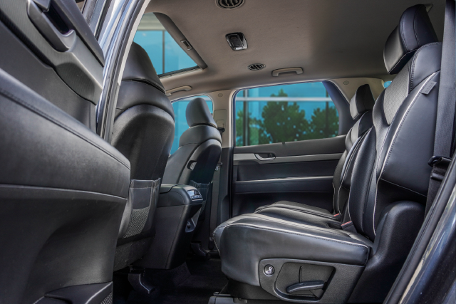 Used 2024 Gray Hyundai XRT image 22