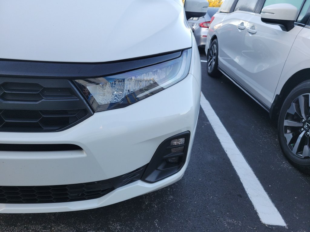 Used 2026 Platinum White Pearl Honda EX-L image 6