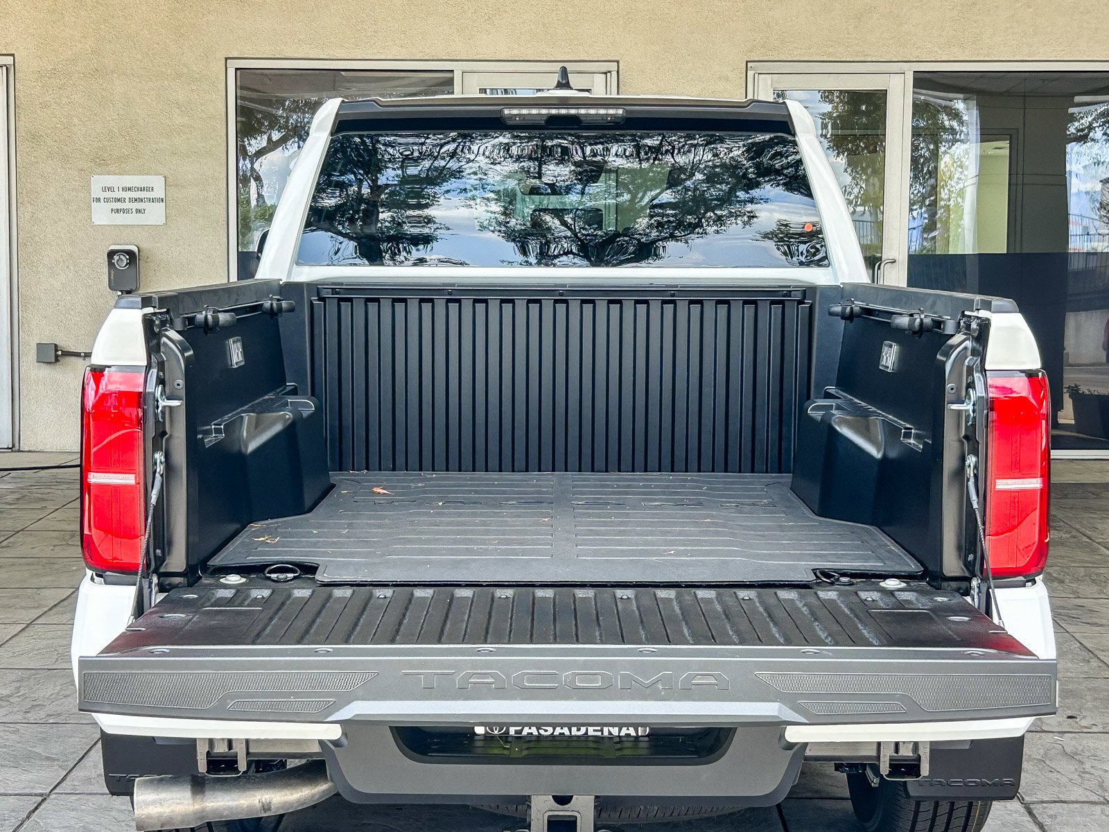 2026 Toyota Tacoma SR5 - Photo 26