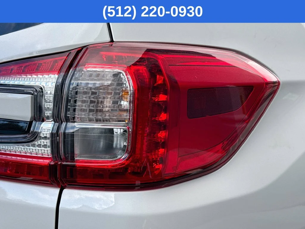 New 2027 White Subaru Premium image 33